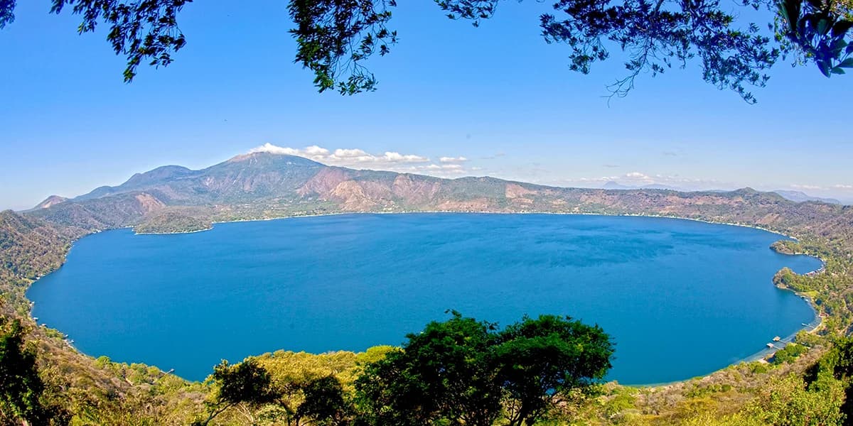 Sunset Cruise — Lago de Coatepeque